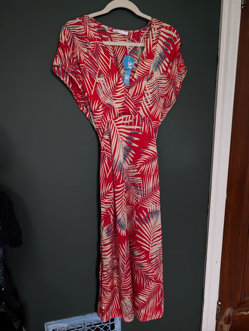 Cupshe Red Palm-Print V-Neck Maxi Dress